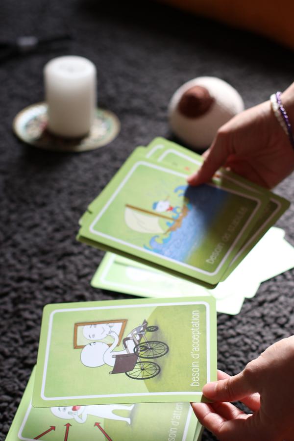 Tirage de cartes des besoins pendant un accompagnement
